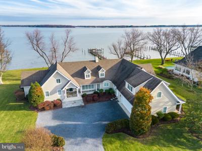 705 RIVERVIEW TERRACE