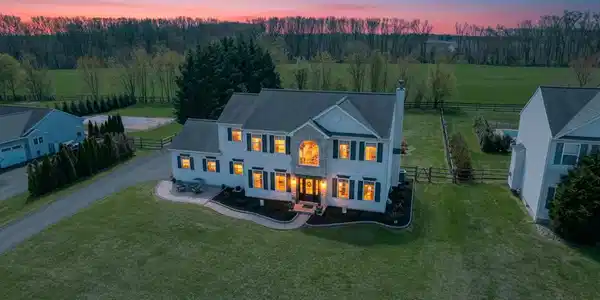 207 OLIVINE CIRCLE