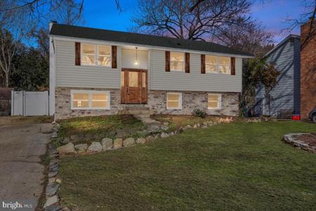 1152 LATROBE DRIVE