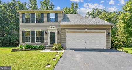 12 GREEN BRIER COURT