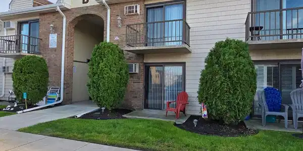 725 ALLEN DRIVE