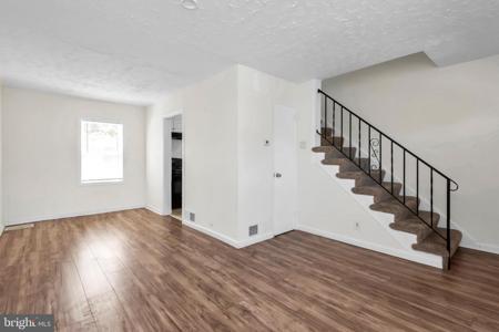 5224 PATRICK HENRY DRIVE