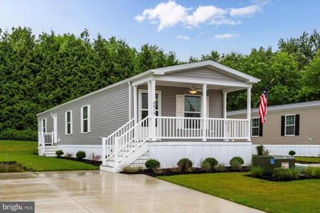 9816 SALT LIFE LANE