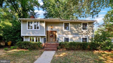 144 ISLAND VIEW DRIVE