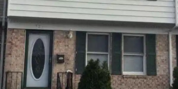 1427 HARFORD SQUARE DRIVE