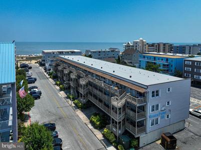 9 41ST STREET