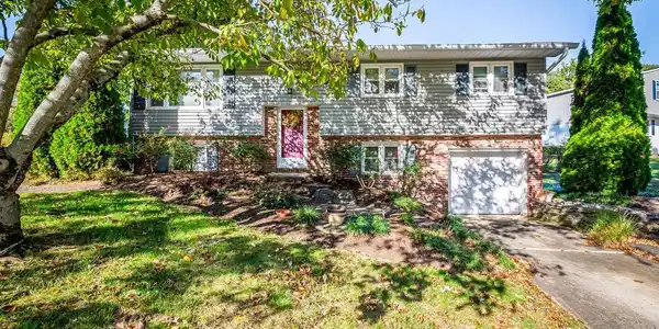 1419 MARINER DRIVE
