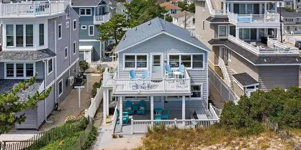 142 MARYLAND AVENUE