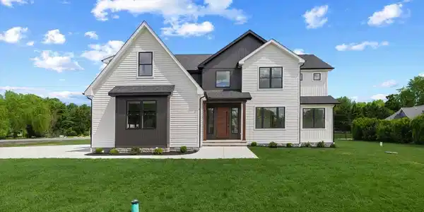 3 PERSIMMON LANE
