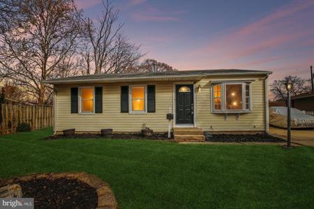 903 SUNNY BROOK COURT