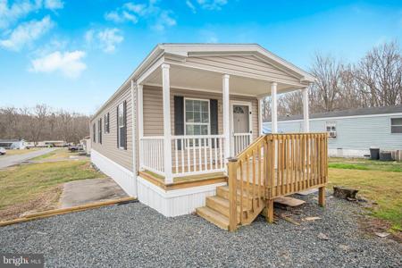 606 DOGWOOD DRIVE