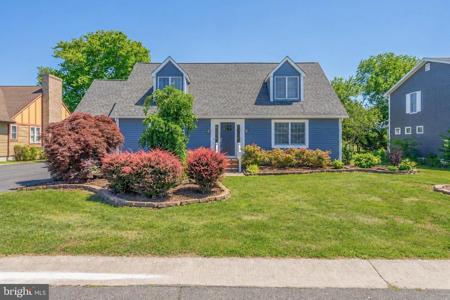 18 BAY BREEZE DRIVE