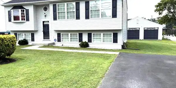 3933 POINT ROAD