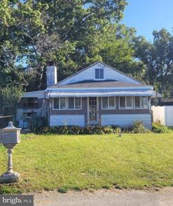 22 EDGEWATER AVENUE