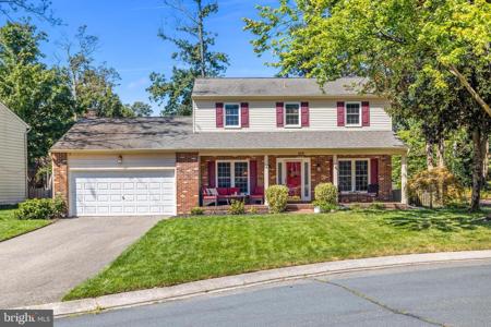 304 BEECH GROVE COURT