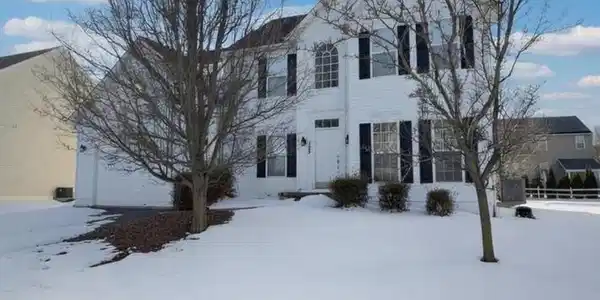 125 TWEEDSMERE DRIVE