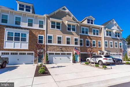 12437 OAK LEAF LANE
