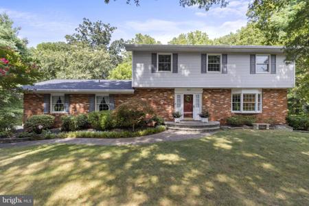 969 LYNCH DRIVE