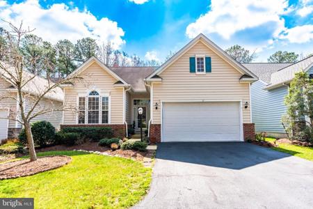 11 FREEPORT LANE