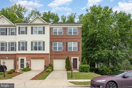 1020 PULTNEY LANE