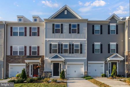 817 MAGNOLIA RIDGE COURT