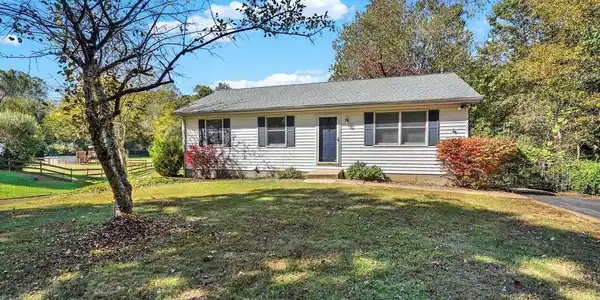 120 WHITE PINE CIRCLE