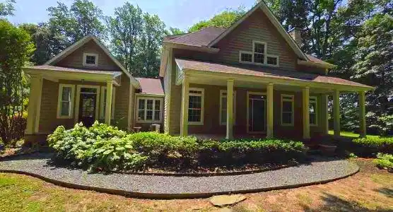 154 MCKENNEY LANE