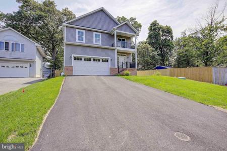 434 MAPLE LEAF DRIVE
