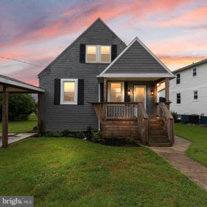 401 BAYSIDE DRIVE
