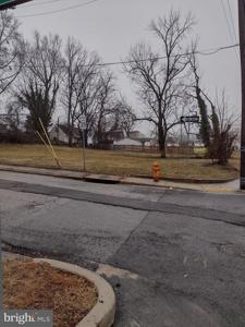 HAMMONDS FERRY ROAD
