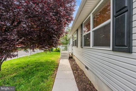 303 SEVERN AVENUE