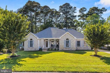 10135 QUEENS CIRCLE
