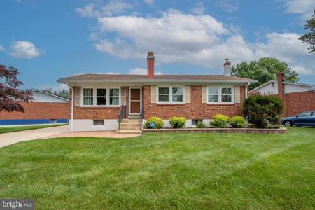 115 CLOVER CIRCLE