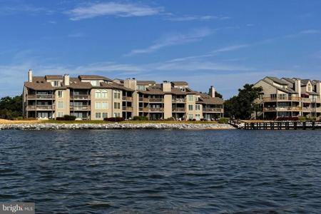 2131 BEACH VILLAGE COURT