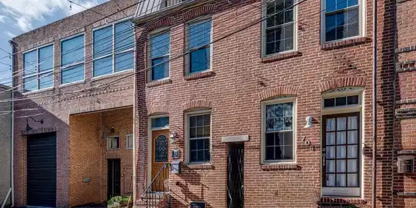 706 PORT STREET