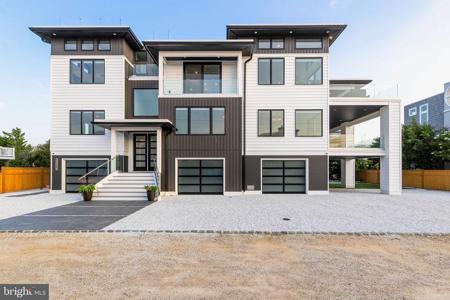 1039 LONG BEACH BOULEVARD