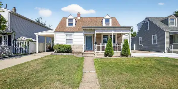 3409 YARDLEY DRIVE