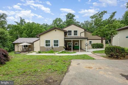 255 LUMS ROAD