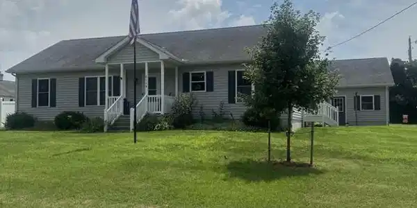 2110 QUEENS DRIVE