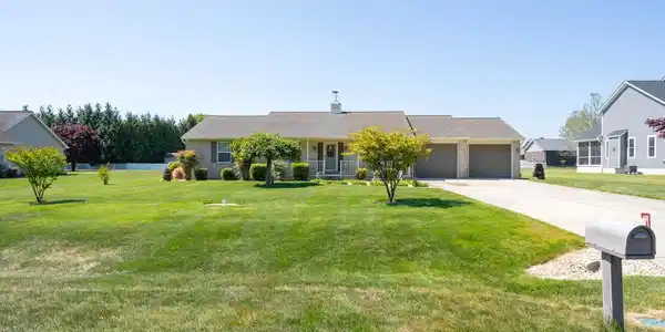 458 WOODSIDE ROAD
