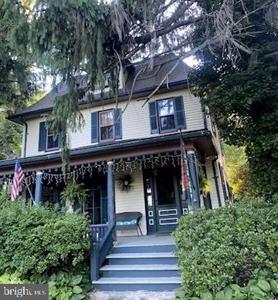 1114 MAIN STREET