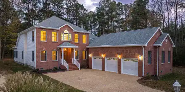 261 CHARLESTON ROAD