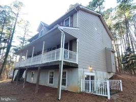 1112 STAGECOACH TRAIL