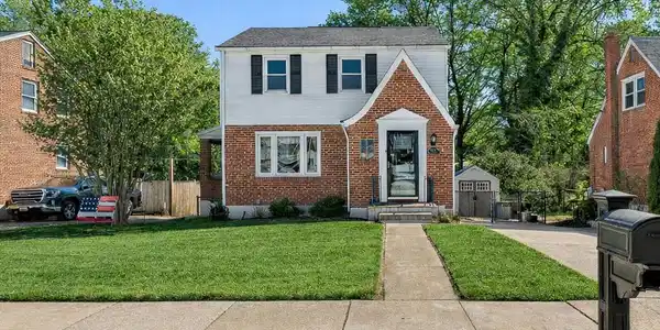 8109 WOODHAVEN ROAD