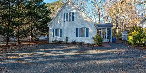 123 OCEAN PARKWAY