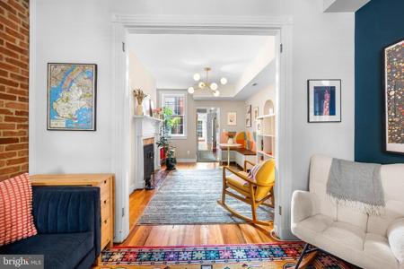 520 BOND STREET