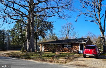 418 RODEO ROAD