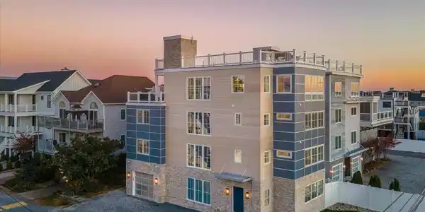 40 BEACH AVENUE