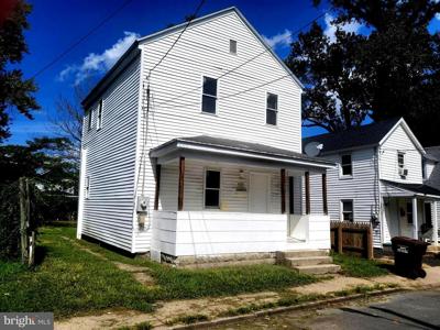 625 DOUGLAS STREET