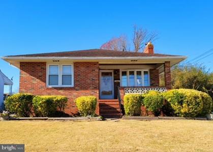 628 N WOODWARD DRIVE